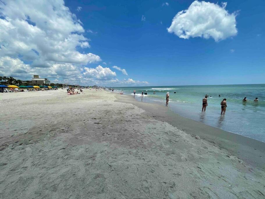 Elegant Coastal Getaway Spacious 3Br Chelsea House Myrtle Beach Exterior photo
